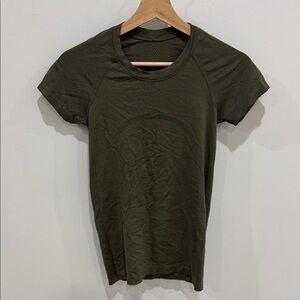 Lululemon Swiftly Tech short sleeve